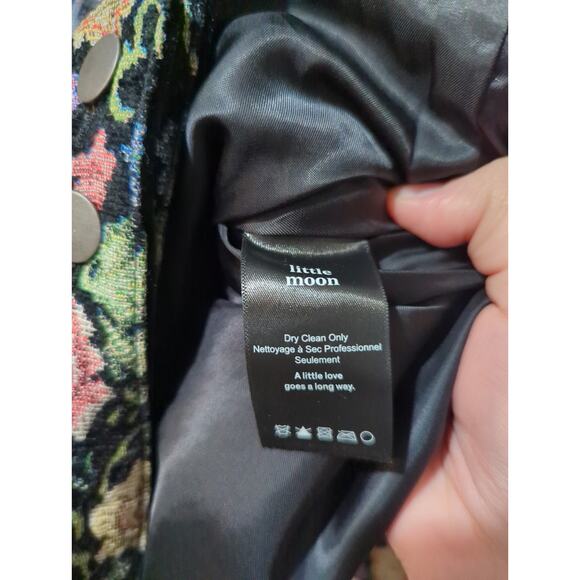 Little Moon Aritzia Floral Tapestry Jacket - Picture 4 of 6